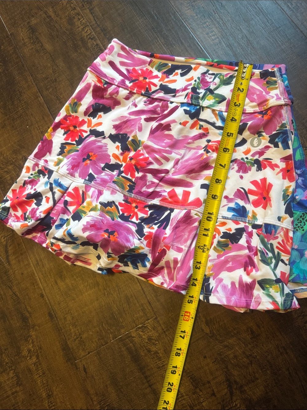 Dona Jo Floral Activewear Set - Skorts & Sports Bra - Picture 5 of 5